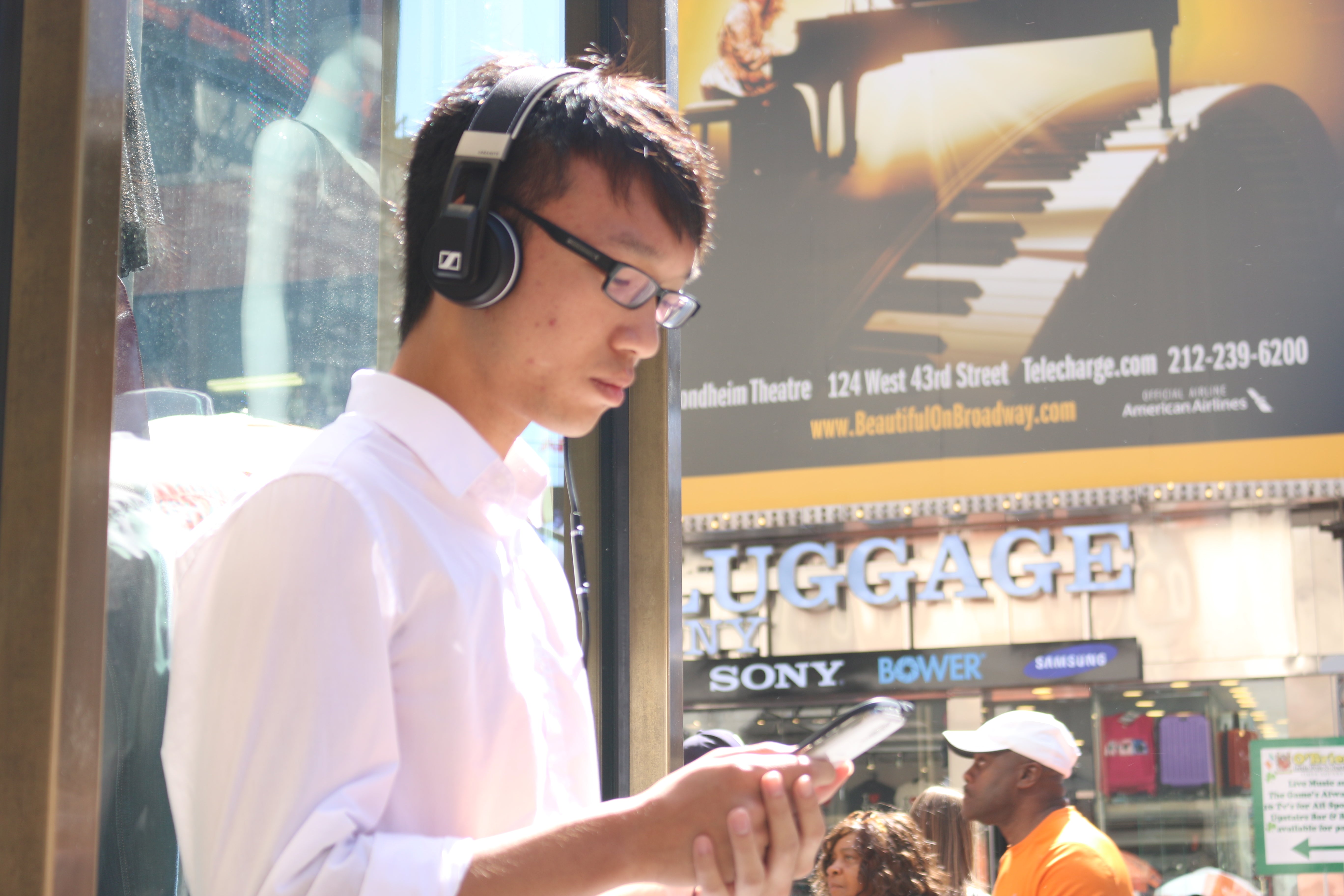 Sennheiser Urbanite Review & Overview