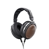 FiiO FT1, portable and compact Bluetooth transmitter for high-quality audio