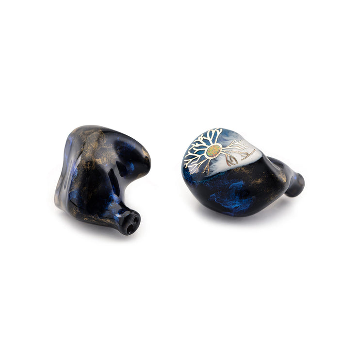 Kinera Idun Golden, in-ear monitors with rich sound quality and a luxurious golden design