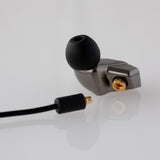 Fones de ouvido Final Audio B2 Single BA Driver (+ pontas Glow-in-the-Dark grátis)